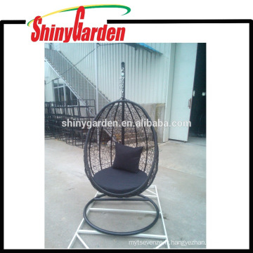 Chaise de balançoire en osier en rotin en plein air Chaise de balançoire en os Chaise hamac en forme d&#39;oeuf avec coussin
